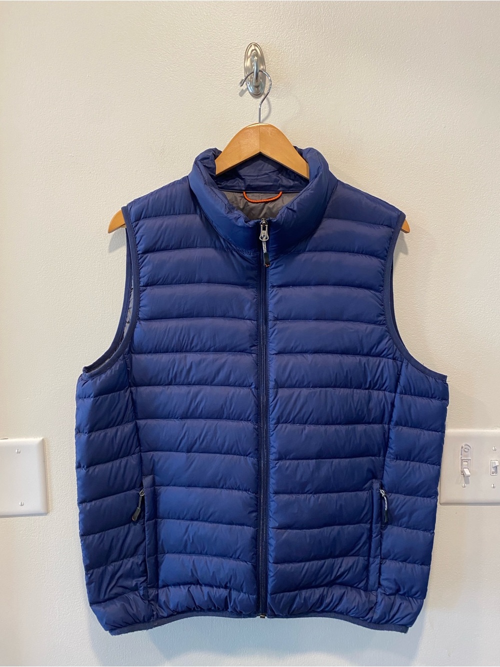 Hawke & Co. Men's Packable Down Puffer Vest size medium blue 90% duck down